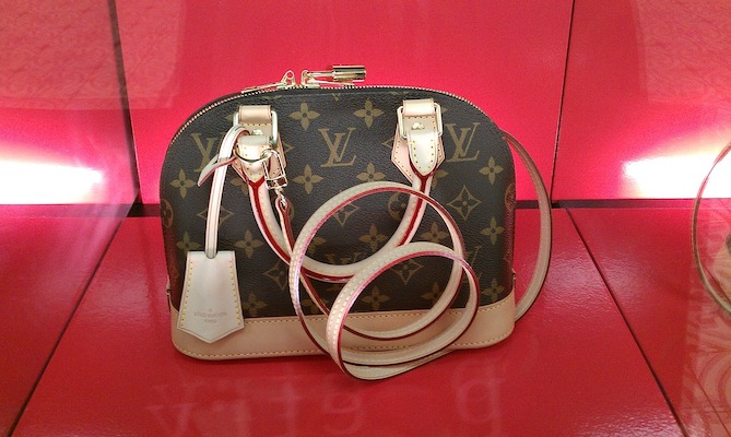 where can i authenticate my louis vuitton bag